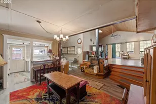 54124 Old Broadbent Rd, Myrtle Point, OR 97458 - Photo 12