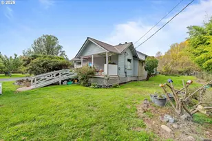 54124 Old Broadbent Rd, Myrtle Point, OR 97458 - Photo 4