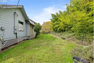 54124 Old Broadbent Rd, Myrtle Point, OR 97458 - Photo 30