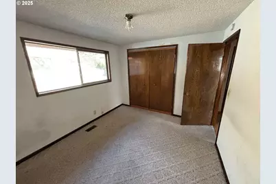 6571 Oakridge Dr, Gladstone, OR 97027 - Photo 24