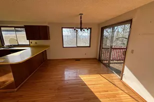 6571 Oakridge Dr, Gladstone, OR 97027 - Photo 8