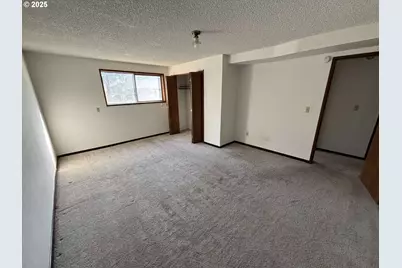 6571 Oakridge Dr, Gladstone, OR 97027 - Photo 36