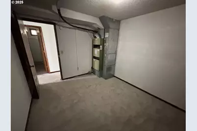 6571 Oakridge Dr, Gladstone, OR 97027 - Photo 38