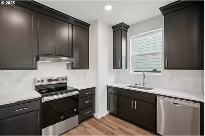 1728 NW 18th St, Battle Ground, WA 98604 - Photo 6