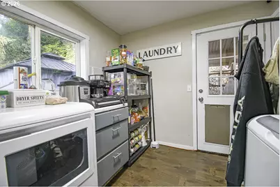 138 SE Shafford St, Estacada, OR 97023 - Photo 6
