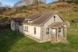 96312 Shutters Creek Ln, North Bend, OR 97459 - Photo 10