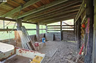 96312 Shutters Creek Ln, North Bend, OR 97459 - Photo 14