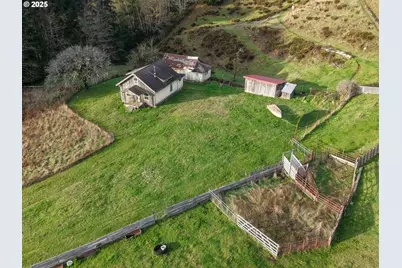 96312 Shutters Creek Ln, North Bend, OR 97459 - Photo 26