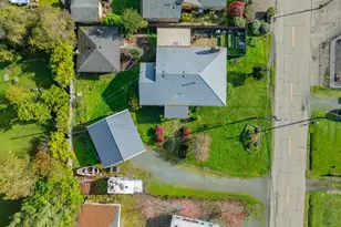 1713 Maple St, Myrtle Point, OR 97458 - Photo 38