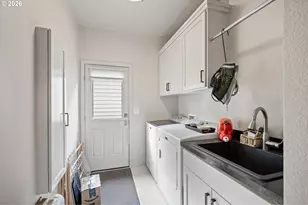 2072 Lakeland Way, Eugene, OR 97408 - Photo 16