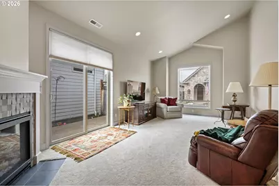 2072 Lakeland Way, Eugene, OR 97408 - Photo 6