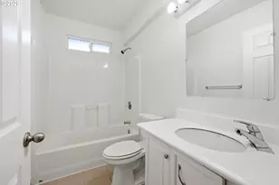 3206 SE 87th Ave, Portland, OR 97266 - Photo 18