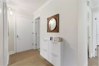 2211 SW Park Pl #903, Portland, OR 97205 - Photo 8
