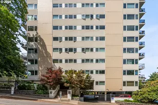 2211 SW Park Pl, Portland, OR 97205 - Photo 38