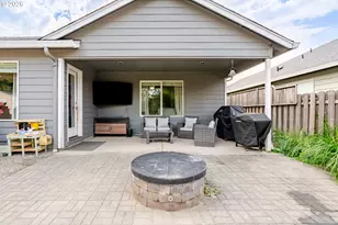 851 S 5th St, Jefferson, OR 97352 - Photo 2