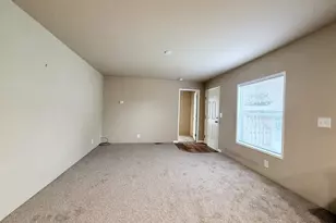 1040 SW 11th St, Hermiston, OR 97838 - Photo 8