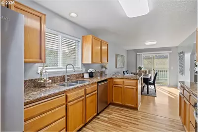 4240 NE Paintbrush Ct, Salem, OR 97305 - Photo 14