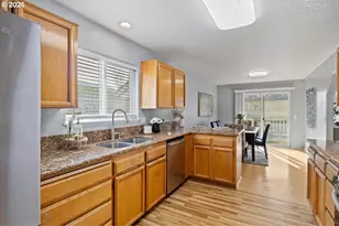 4240 NE Paintbrush Ct, Salem, OR 97305 - Photo 14