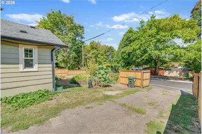 8610 SE 28th Ave, Milwaukie, OR 97222 - Photo 40