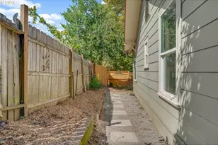 8610 SE 28th Ave, Milwaukie, OR 97222 - Photo 42