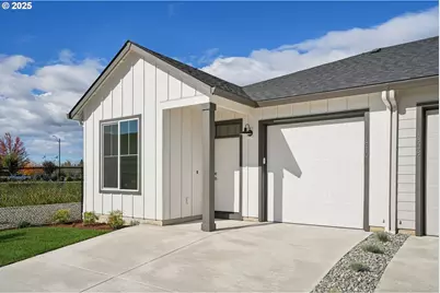 1810 NW 18th St, Battle Ground, WA 98604 - Photo 2