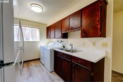 164 NE 4th Ave, Canby, OR 97013 - Photo 10