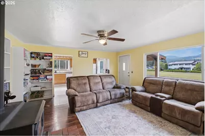 123 N Santiam Hwy, Gates, OR 97346 - Photo 4
