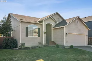 664 SE 10th St, Troutdale, OR 97060 - Photo 1