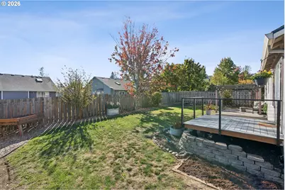 664 SE 10th St, Troutdale, OR 97060 - Photo 28