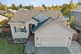 664 SE 10th St, Troutdale, OR 97060 - Photo 2
