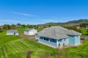 145 Cross Creek Dr, Roseburg, OR 97471 - Photo 46