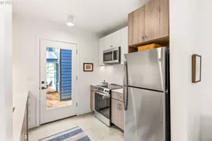 [Address not provided], Milwaukie, OR 97222 - Photo 10