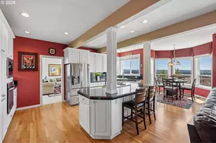 11904 SW Viewcrest Ct, Tigard, OR 97224 - Photo 16