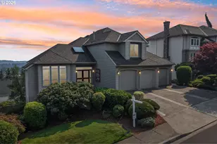 11904 SW Viewcrest Ct, Tigard, OR 97224 - Photo 1