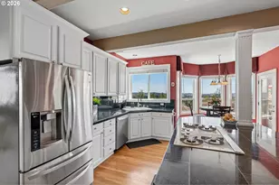 11904 SW Viewcrest Ct, Tigard, OR 97224 - Photo 16