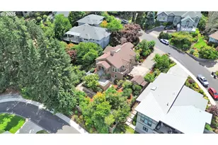 410 Spyglass Dr, Eugene, OR 97401 - Photo 2