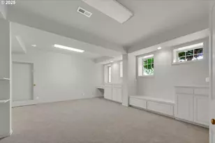 410 Spyglass Dr, Eugene, OR 97401 - Photo 28