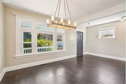 2451 SE Yamhill St, Portland, OR 97214 - Photo 8