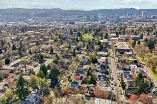 2451 SE Yamhill St, Portland, OR 97214 - Photo 46