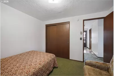 334 S Cascade Dr, Woodburn, OR 97071 - Photo 18