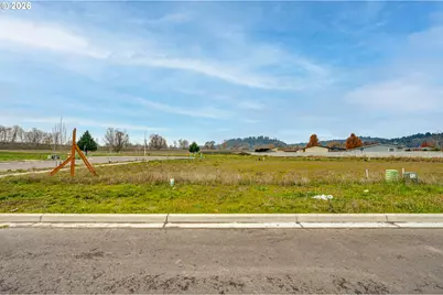 2001 Henderson Way, Longview, WA 98632 - Photo 2