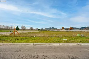 2001 Henderson Wy, Longview, WA 98632 - Photo 2