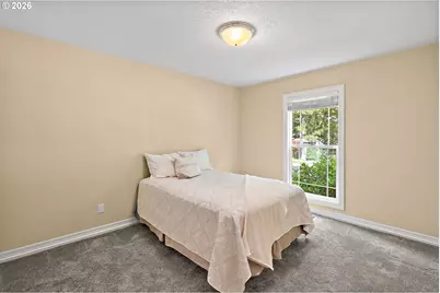 15331 SW Peachtree Dr, Portland, OR 97224 - Photo 34