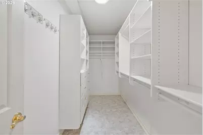 15331 SW Peachtree Dr, Portland, OR 97224 - Photo 30