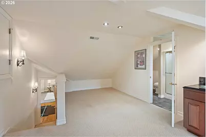 15331 SW Peachtree Dr, Portland, OR 97224 - Photo 20