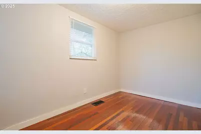 3915 I St, Vancouver, WA 98663 - Photo 8