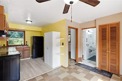 3711 NE 90th Ave, Portland, OR 97220 - Photo 14