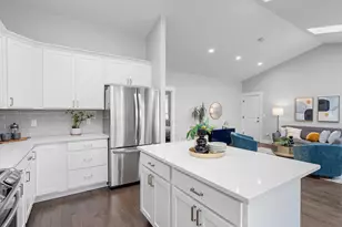 7071 NE 17th Ave, Portland, OR 97211 - Photo 10