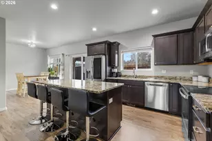 871 NE 6th St, Prineville, OR 97754 - Photo 6