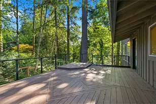9040 SW 49th Ave, Portland, OR 97219 - Photo 36